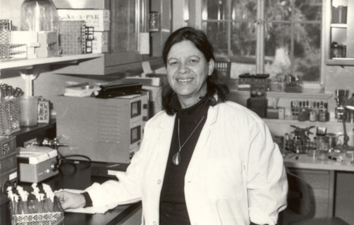 Badaczki znane i nieznane. Esther Lederberg – odkrywczyni bakteriofaga lambda