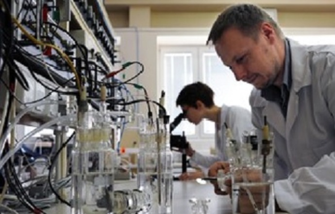 Elektrochrochemiczna metoda badania dyfuzji wodoru w magnezie